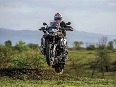 20190824111107_BMW-R1250GS-jump-webp